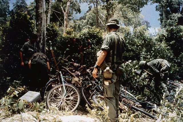 the-vietnam-war-1962-1975-ct212-258618-640